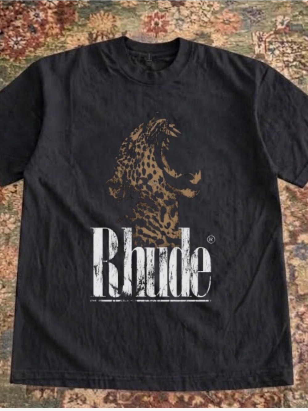 Roaring Leopard Black Graphic Tee – Streetwear Shirt